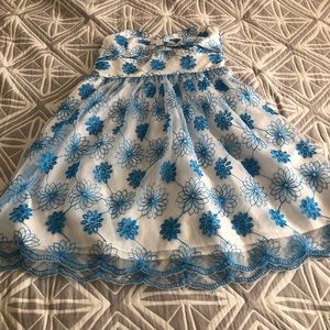 Eshakti Strapless Embroidered Party Dress